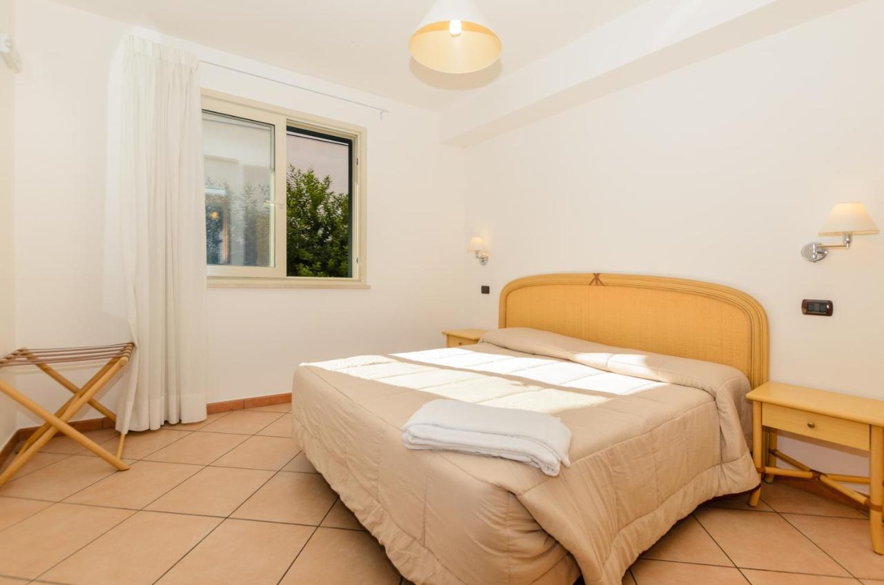 Le Tartarughe Aparthotel Letojanni Luaran gambar